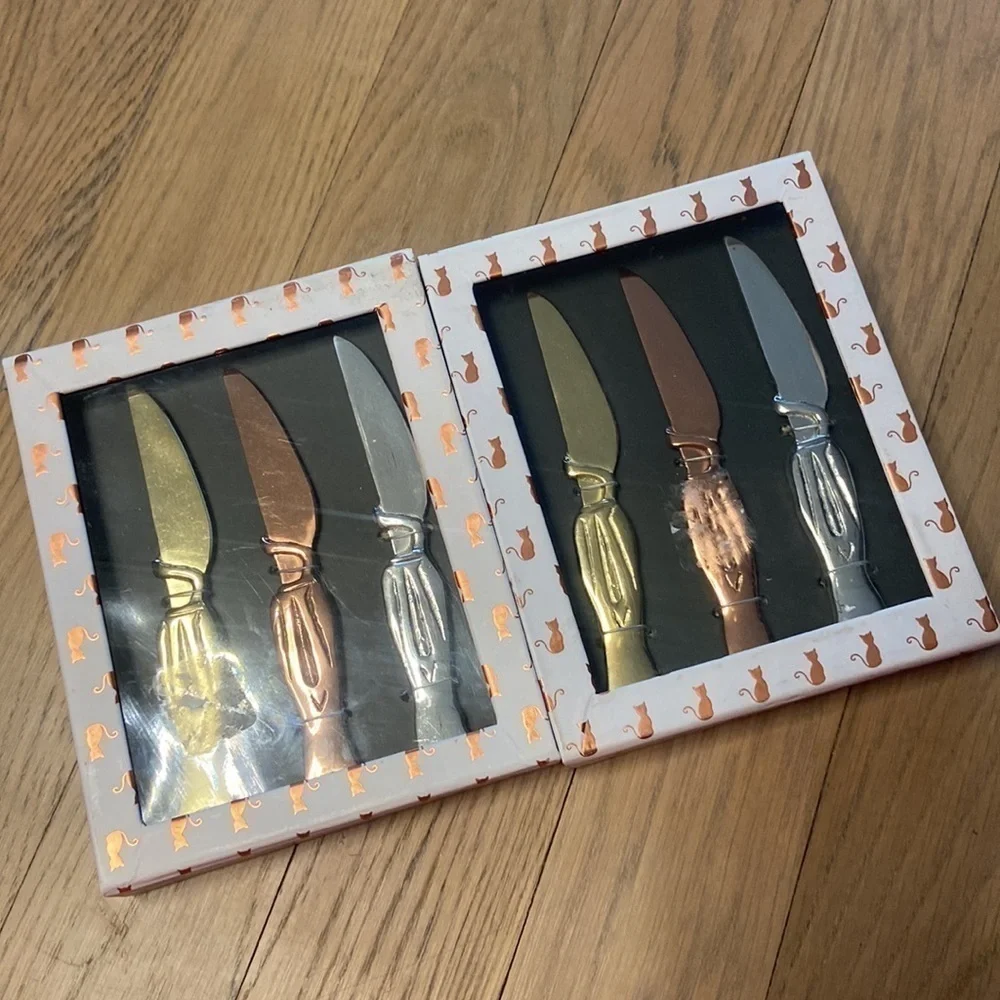 Anthropologie Mackenzie Cheese Knives